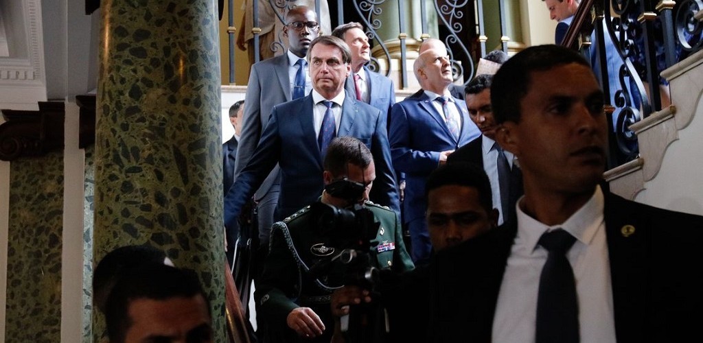 Bolsonaro se reúne com Crivella no Rio para falar de finanças