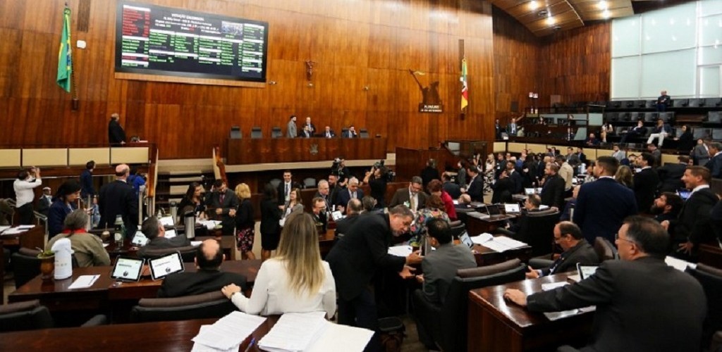 Aprovada lei que permite dação em pagamento de imóveis para quitar dívidas na área da Saúde