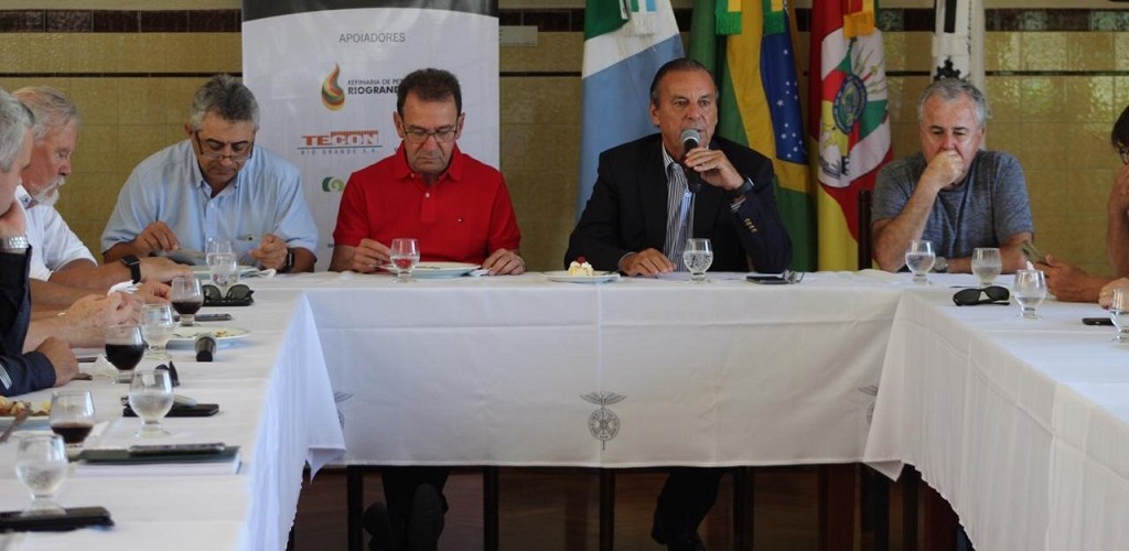 Câmara de Comércio realiza reunião de diretoria