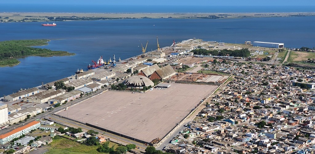 Portos do RS movimentam mais de 43 milhões de toneladas