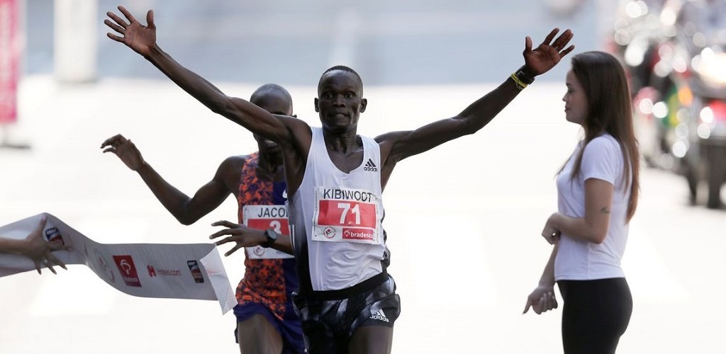 Queniano vence São Silvestre com ultrapassagem nos últimos segundos
