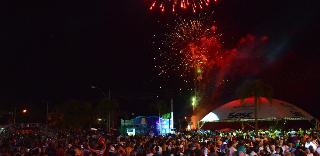 Show da Virada reúne cerca de 80 mil pessoas em SLS