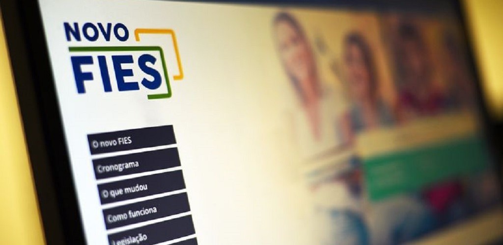 Saiba como se inscrever no Fies 2020