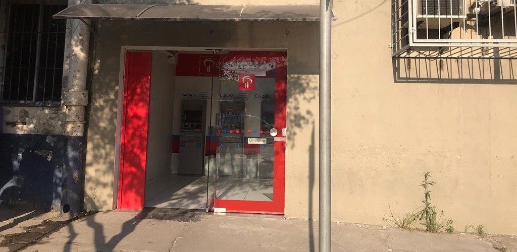 Bandidos assaltam e levam cerca de R$ 120 mil de banco em RG