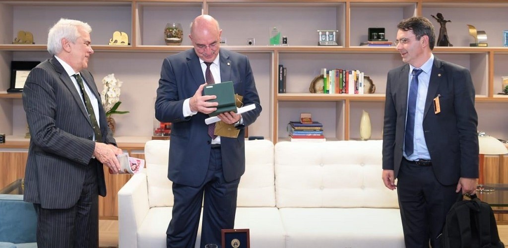 Petrobras e Modec fecham acordo com a EBR para a construção de módulos da FPSO MV-32