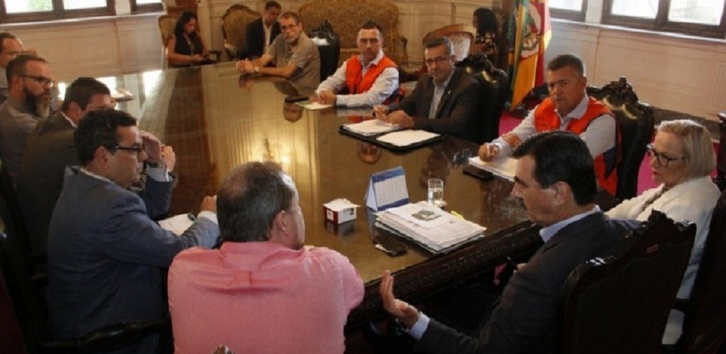 Coronavírus e estiagem são tema de reunião com secretários na Casa Civil