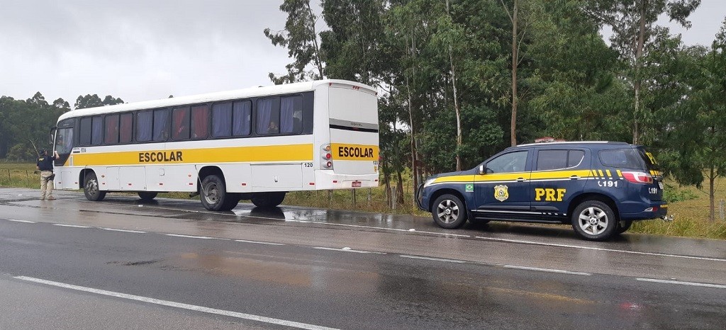 PRF realiza Operação volta às aulas na zona Sul do Estado