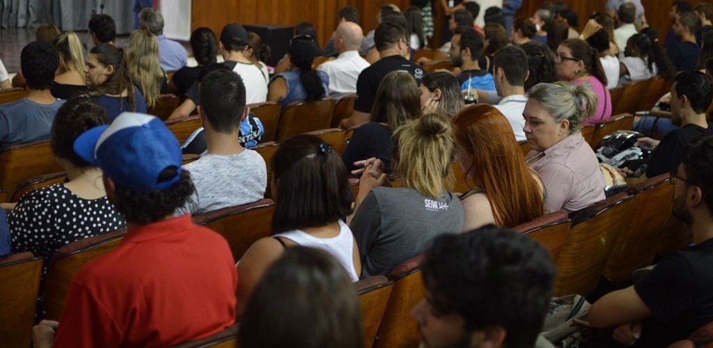 UCPel realiza chamada oral para lista de espera do ProUni