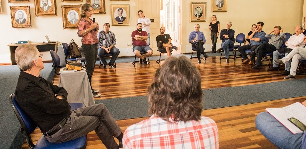 Prefeitura de Pelotas discute ações de prevenção ao coronavírus com setor produtivo