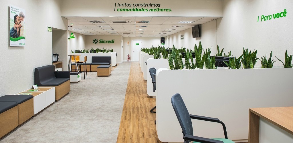 Agências bancárias adotam medidas de prevenção para receber o público