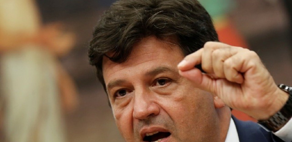 Ministro quer adiar eleições e antecipar formaturas de medicina