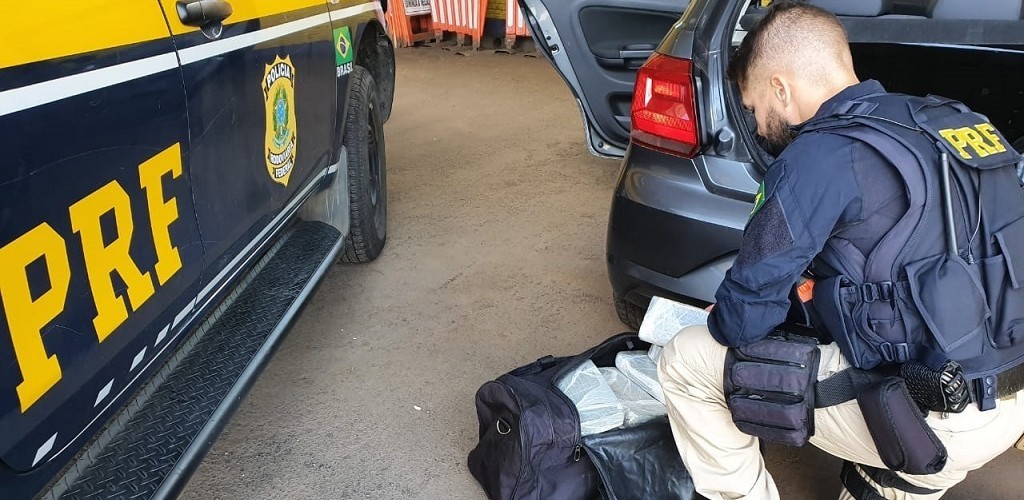 PRF prende mulher com quase 200 kg de maconha em Santana do Livramento