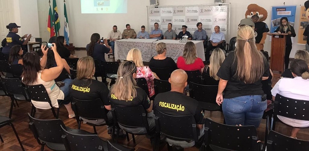 Gestores em educação de RG participam de Seminário sobre a Ronda Escolar