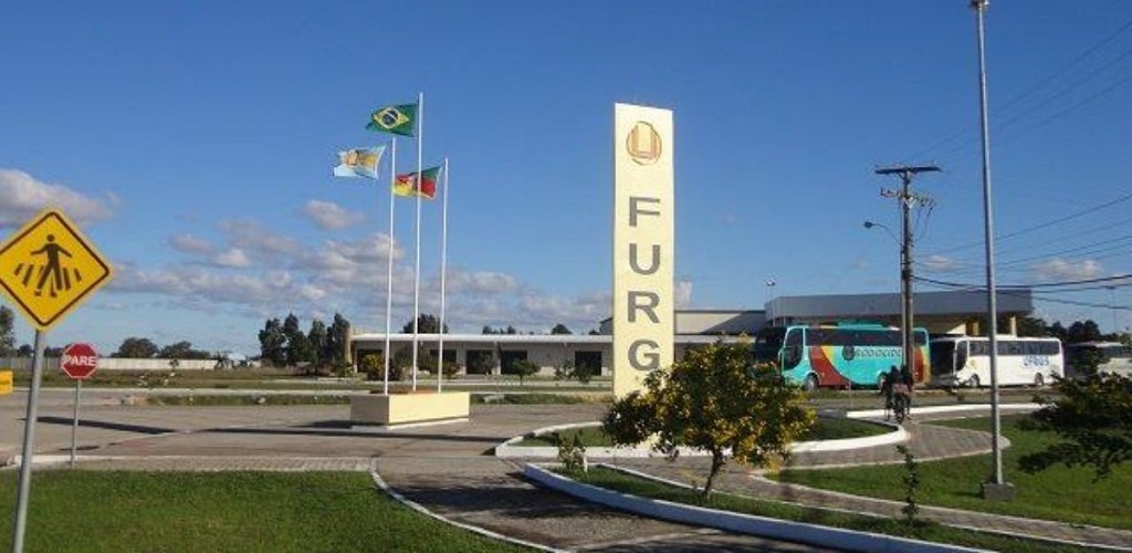 Professor da FURG é demitido após acusações de assédio