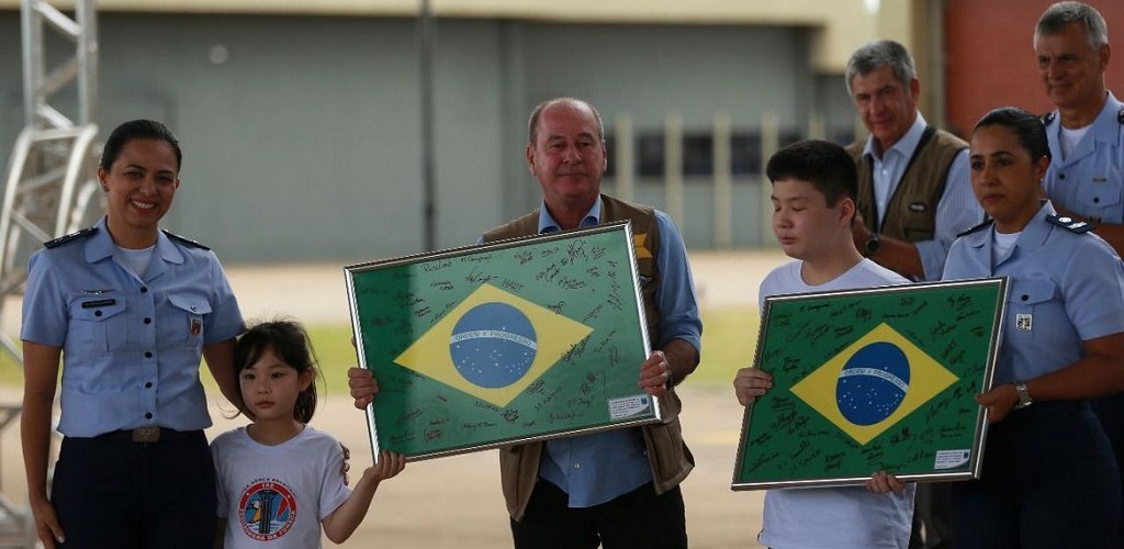 Coronavírus: brasileiros deixam quarentena na Base Aérea de Anápolis