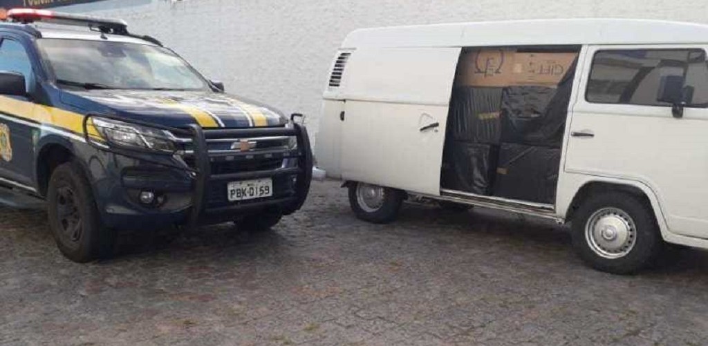 PRF prende contrabandista de cigarros em Turuçu