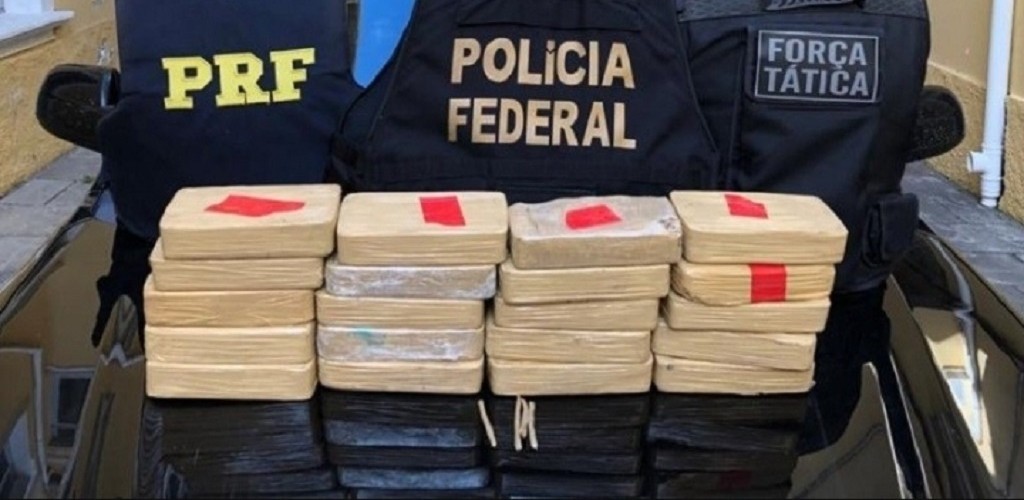 Homem é preso na balsa entre RG e SJN com 20kg de cocaína