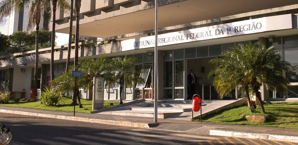 Senado e União recorrem de decisão que bloqueia fundo eleitoral 