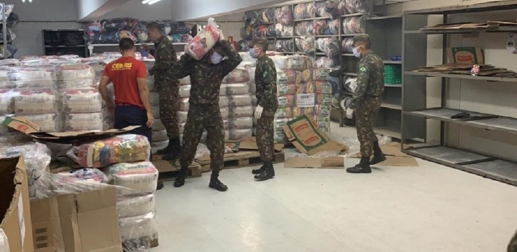 Governo distribui 65 toneladas de alimentos para seis regiões do Estado