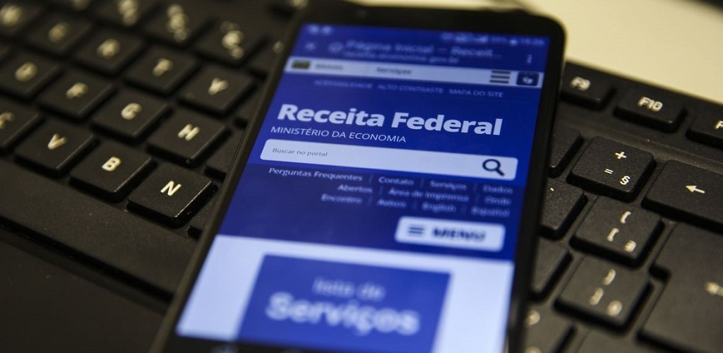 Governo prorroga prazo de entrega da declaração do IR por dois meses