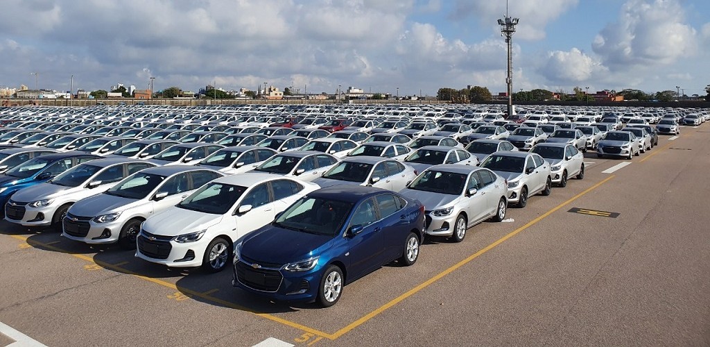 GM embarca mais de 1.200 automóveis no Porto do Rio Grande esta semana em operação RoRo