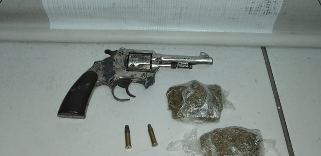 Brigada Militar prende homem por porte ilegal de arma de fogo