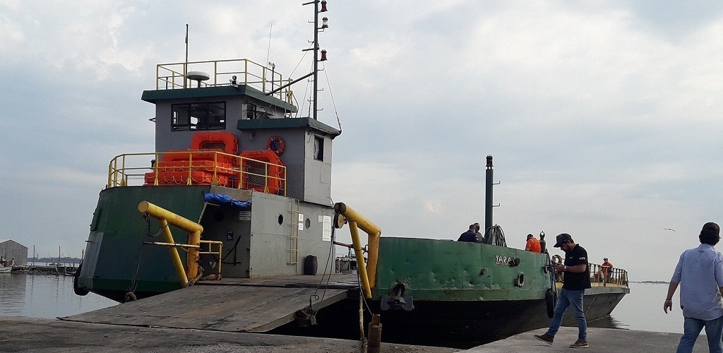 Capitania dos Portos divulga nota sobre incêndio na balsa Yara