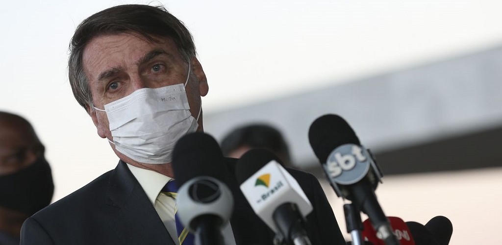 Bolsonaro quer cloroquina para pacientes com sintomas leves