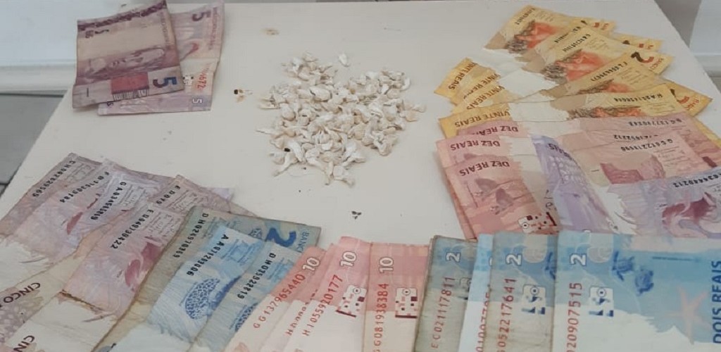 BM apreende adolescente infrator por tráfico de entorpecentes