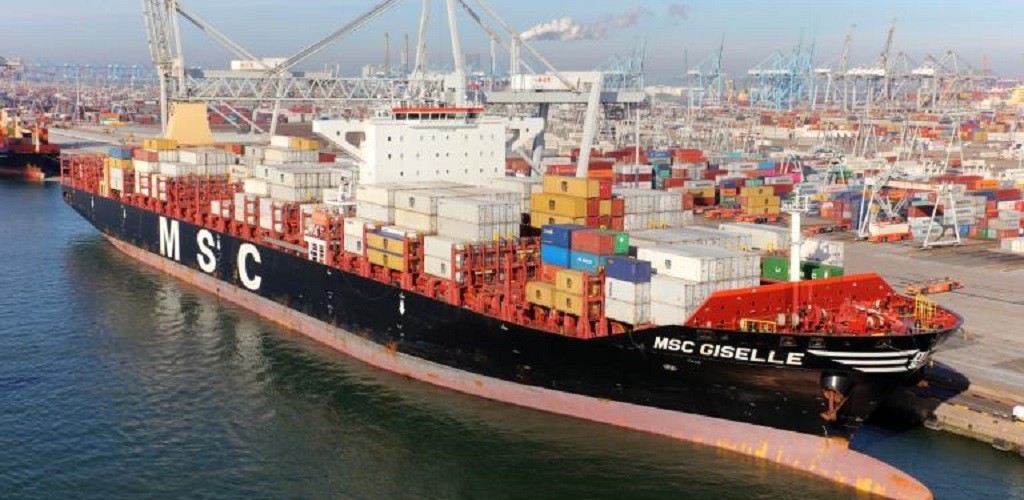 Após navio que passou por RG entrar em quarentena, 89 trabalhadores do Porto serão testados