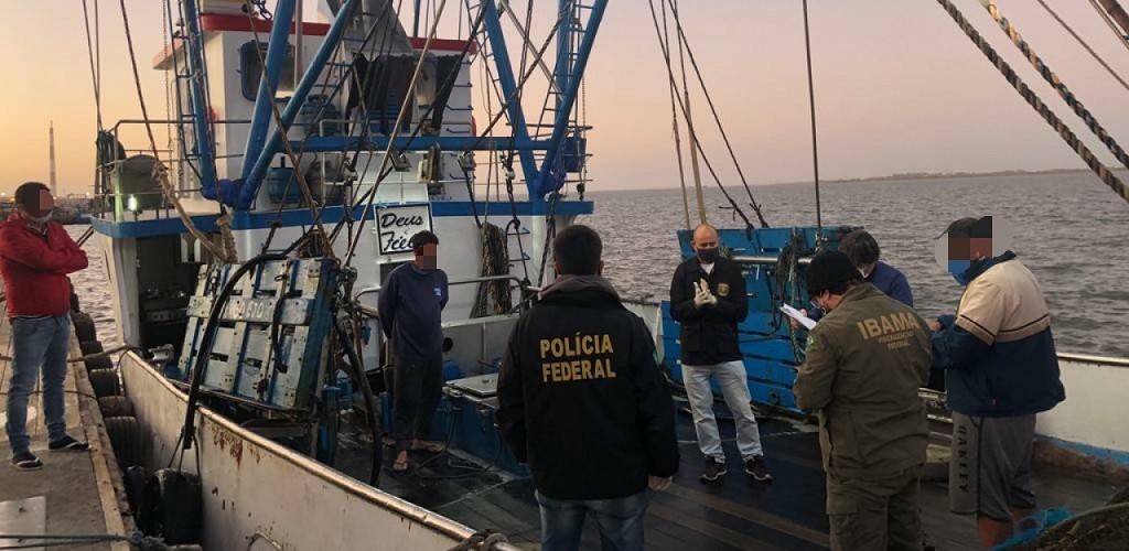 PF e Ibama apreendem 15 toneladas de pescado em Rio Grande