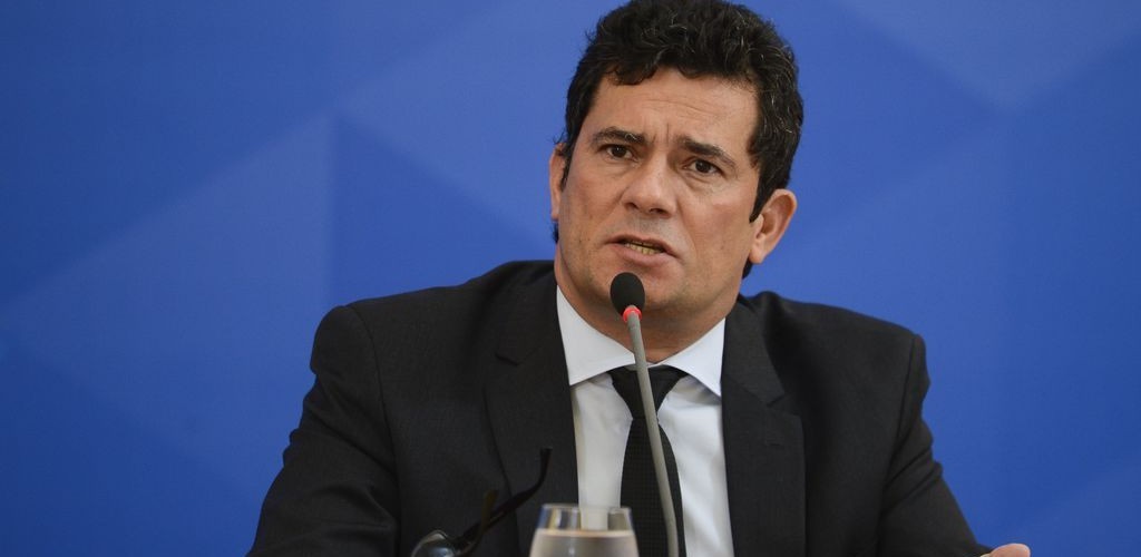 Sergio Moro presta depoimento na Polícia Federal