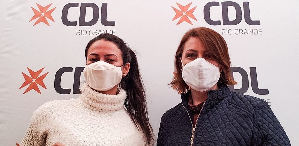 CDL Rio Grande realiza doação de 500 máscaras ao Hospital de SJN