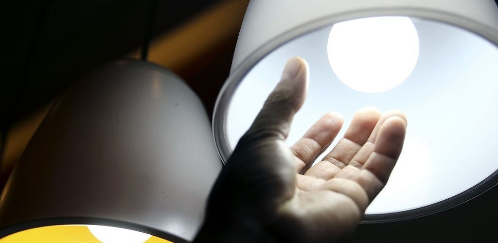 Aneel prorroga proibição de corte de energia elétrica
