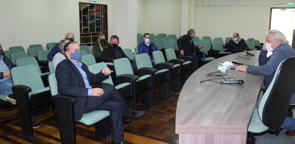 Câmara de Comércio realiza primeira reunião da nova diretoria