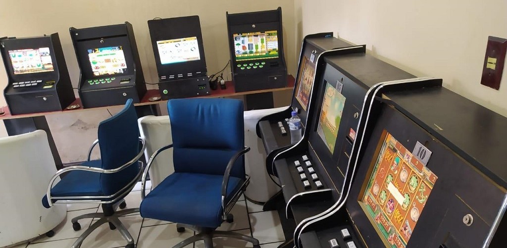 Polícia Civil apreende 44 máquinas caça-níqueis em RG