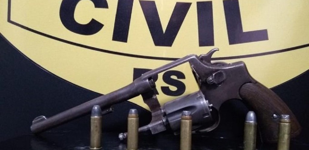 Polícia Civil prende homem por posse de arma de fogo no bairro São Miguel