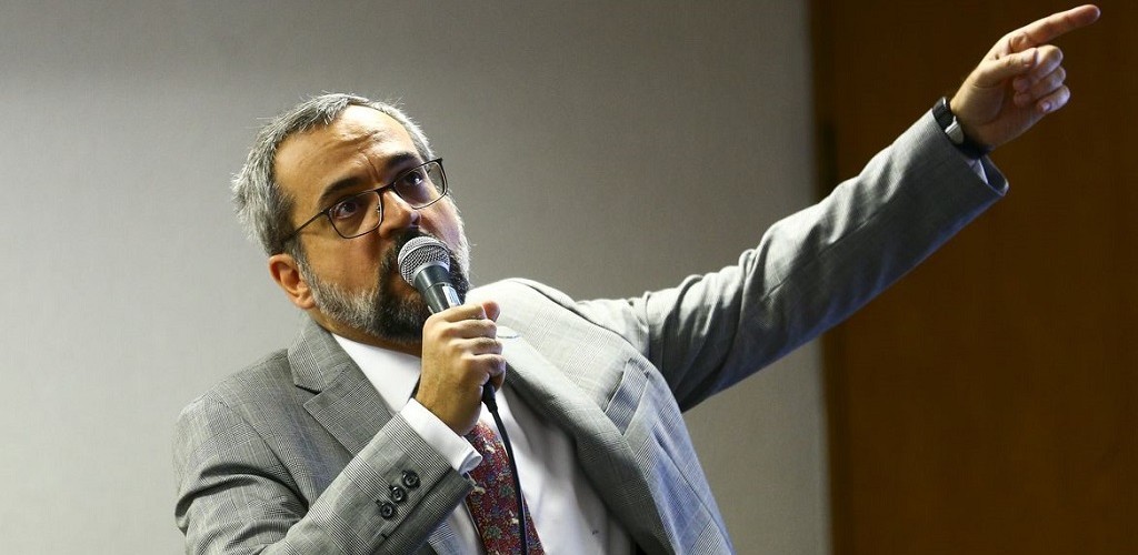 Abraham Weintraub anuncia saída do Ministério da Educação
