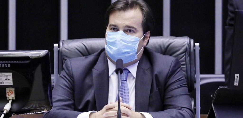 Mandatos de prefeitos e vereadores não devem ser prorrogados, diz Maia