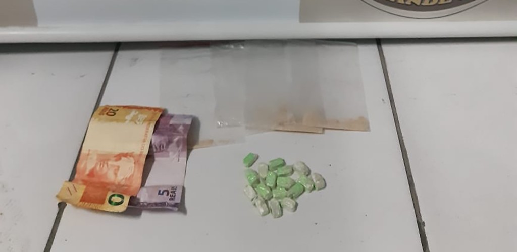 6°BPM prende homem por tráfico de drogas em RG