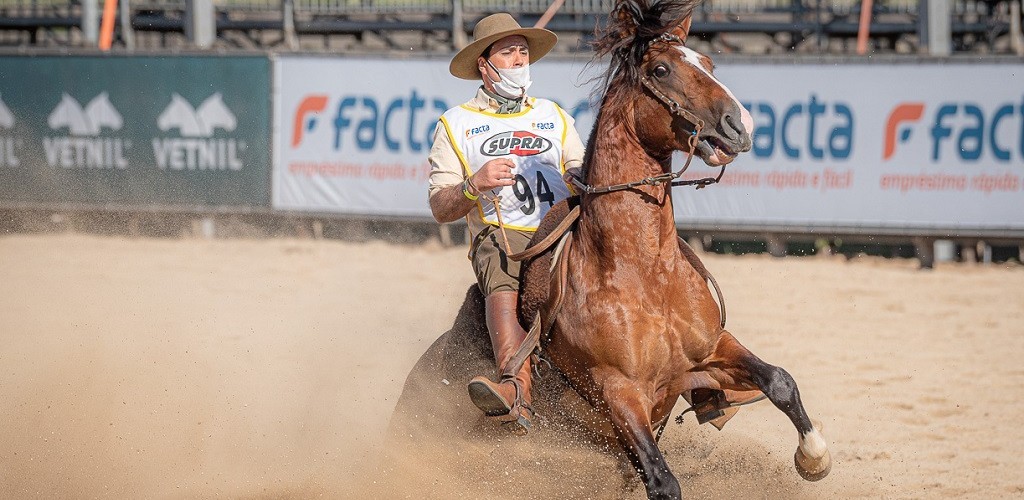 Ginete Zeca Macedo conquista Bocal de Alpaca 2020