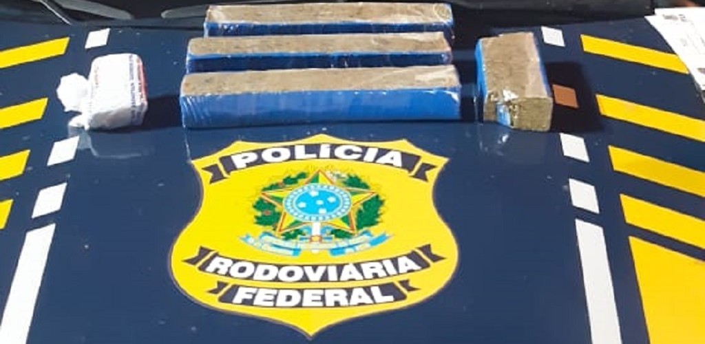 PRF prende homem transportando maconha em veículo de aplicativo em Pelotas