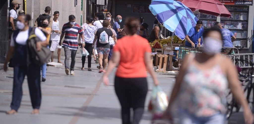 9,7 milhões de trabalhadores ficaram sem remuneração em maio