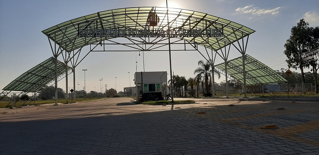 Estudantes e professores da FURG realizam ação solidária neste sábado