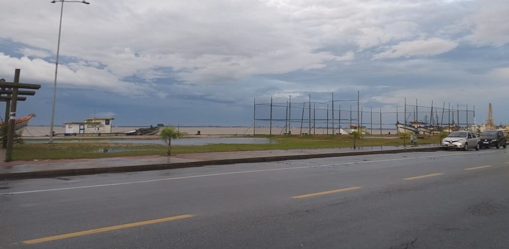 Ciclone extratropical se aproxima de Rio Grande