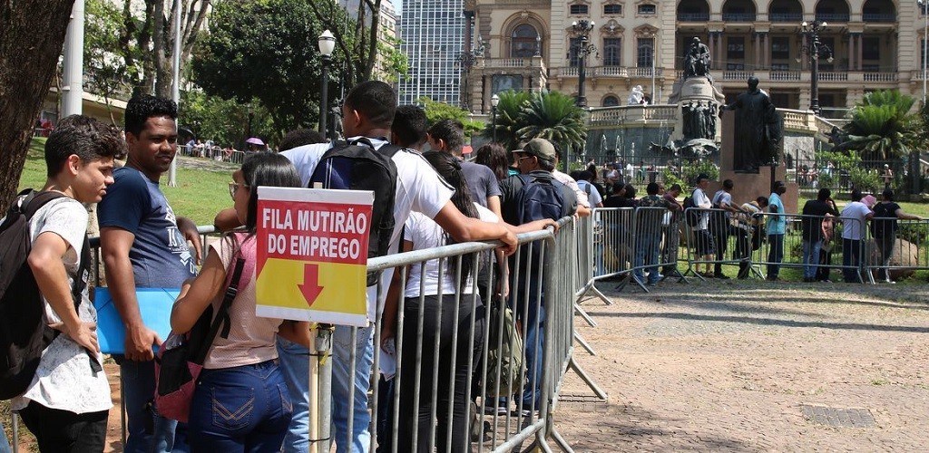 Publicada lei que cria o programa de manutenção do emprego e renda