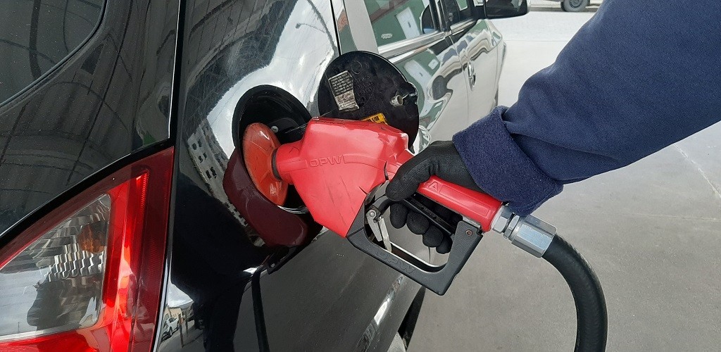Petrobras anuncia reajuste de 5% para a gasolina nas refinarias