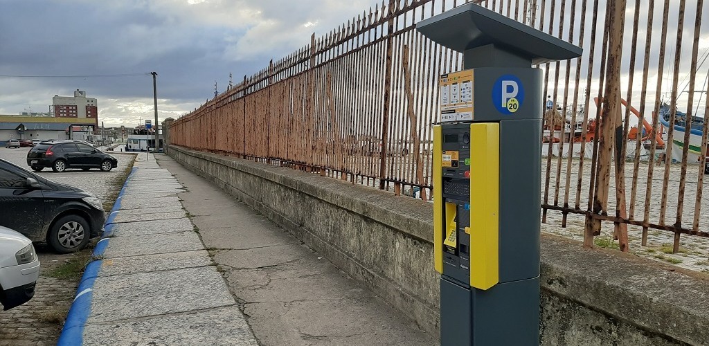 Prefeitura suspende cobrança da Zona Azul durante vigência da Bandeira Preta em Rio Grande
