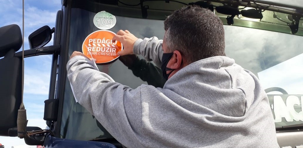 Políticos e representantes de setores econômicos lançam campanha "Pedágio, reduzir para crescer"