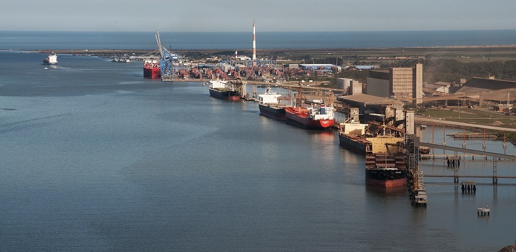 Porto do Rio Grande bate recorde e tem o melhor mês de sua história: mais de 4,4 milhões de toneladas movimentadas